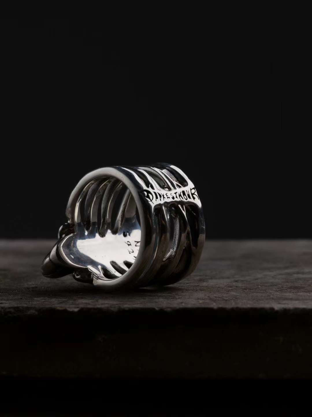 Spine Ring