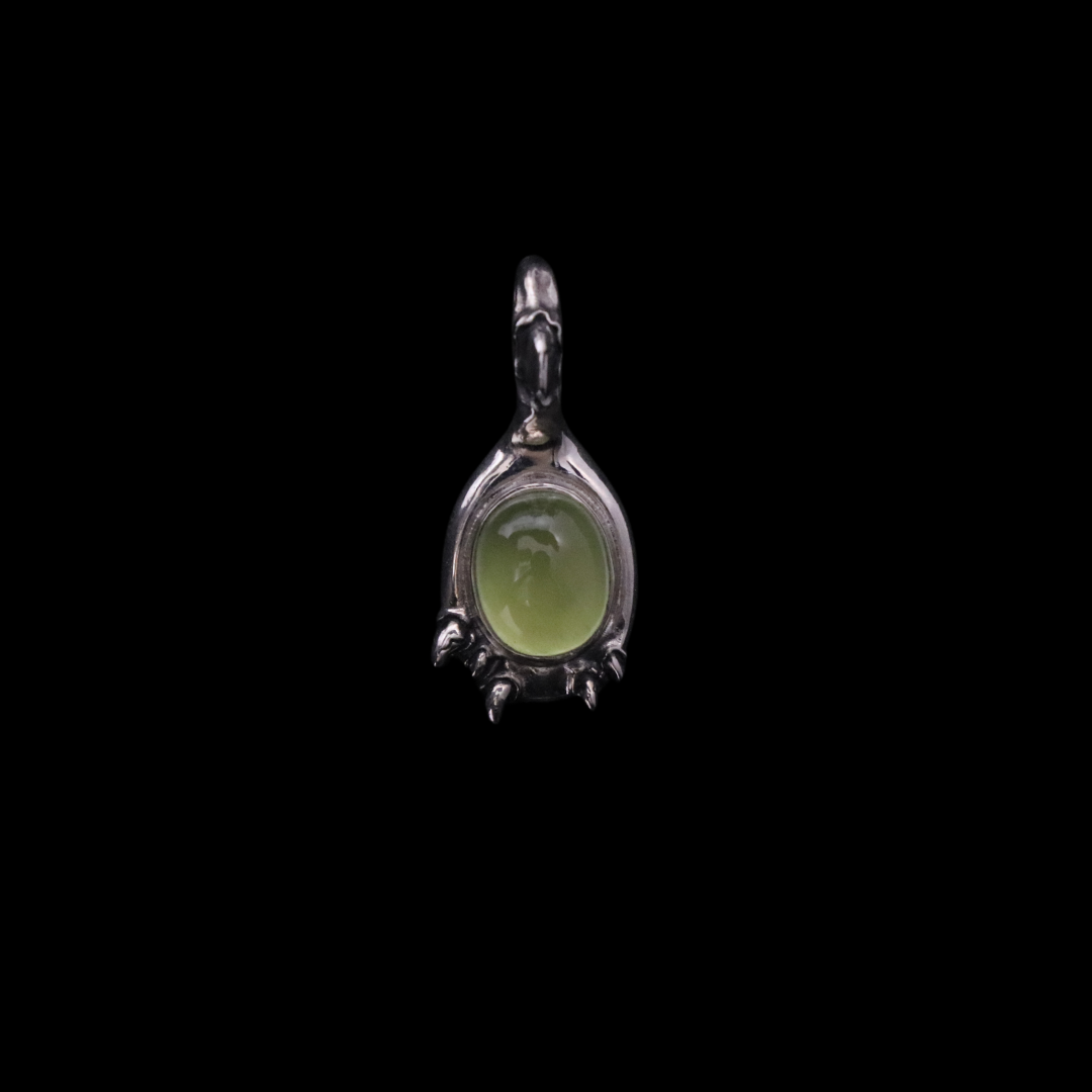 Fang Gemstone Pendant